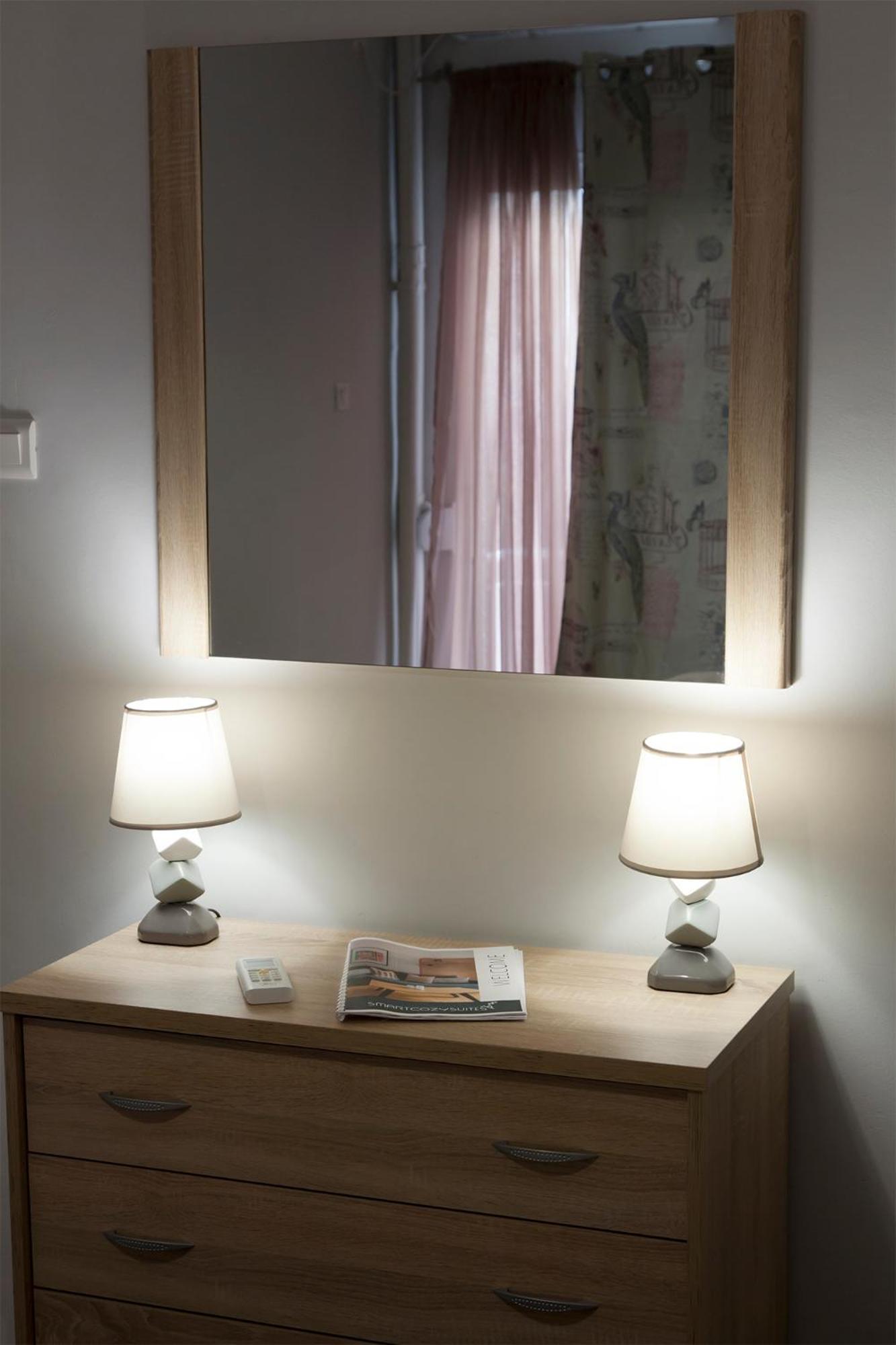 Suite 04 - Smart Cozy Suites - In The Heart Of Athens - 5 Minutes From Metro Buitenkant foto