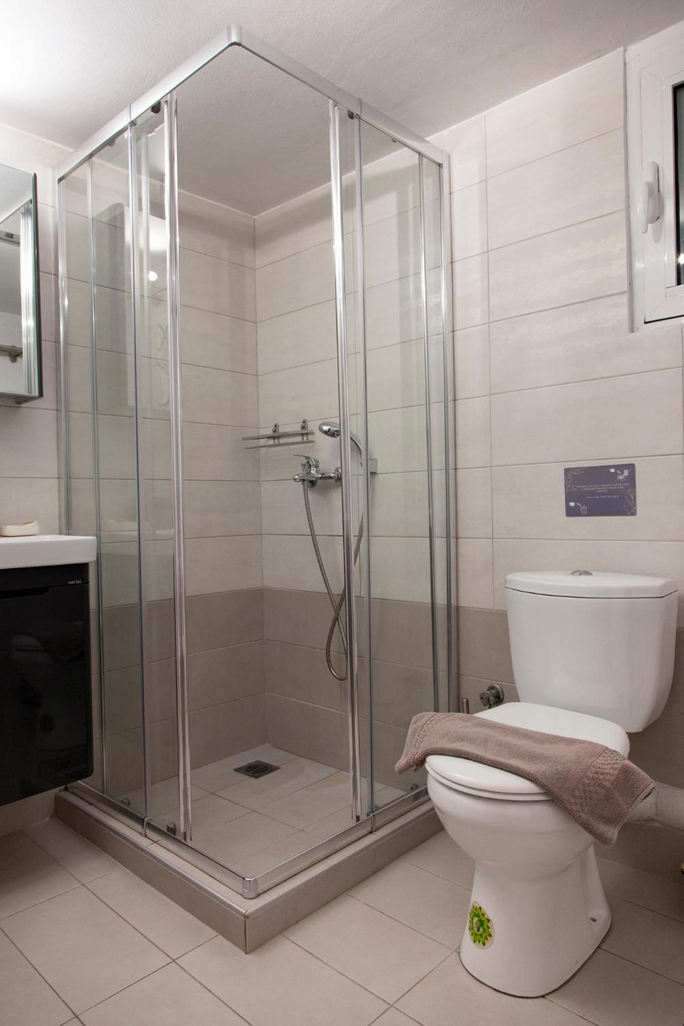 Suite 04 - Smart Cozy Suites - In The Heart Of Athens - 5 Minutes From Metro Buitenkant foto