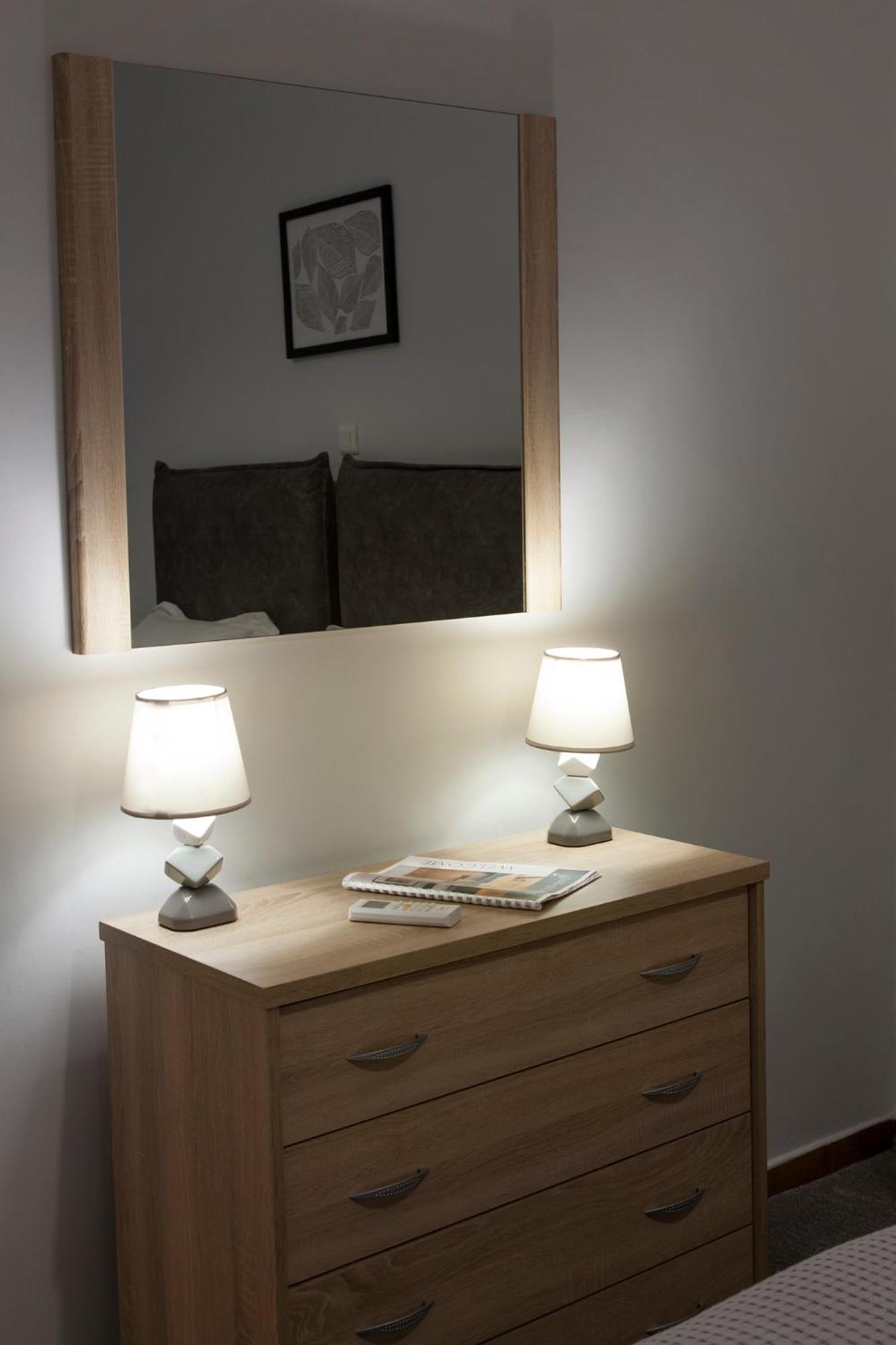 Suite 04 - Smart Cozy Suites - In The Heart Of Athens - 5 Minutes From Metro Buitenkant foto
